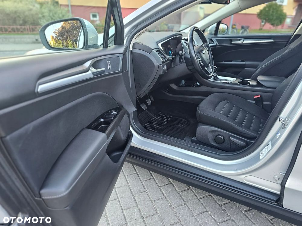 Ford Mondeo - 16