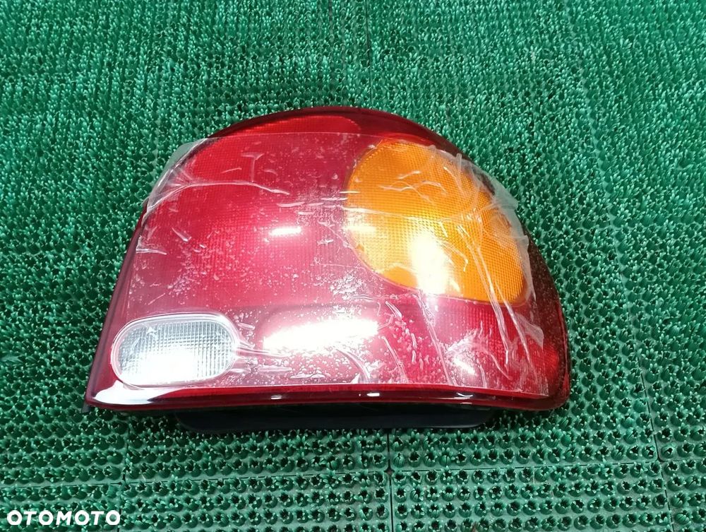 HYUNDAI ACCENT 94-00r Lampa Tył Prawy - 1