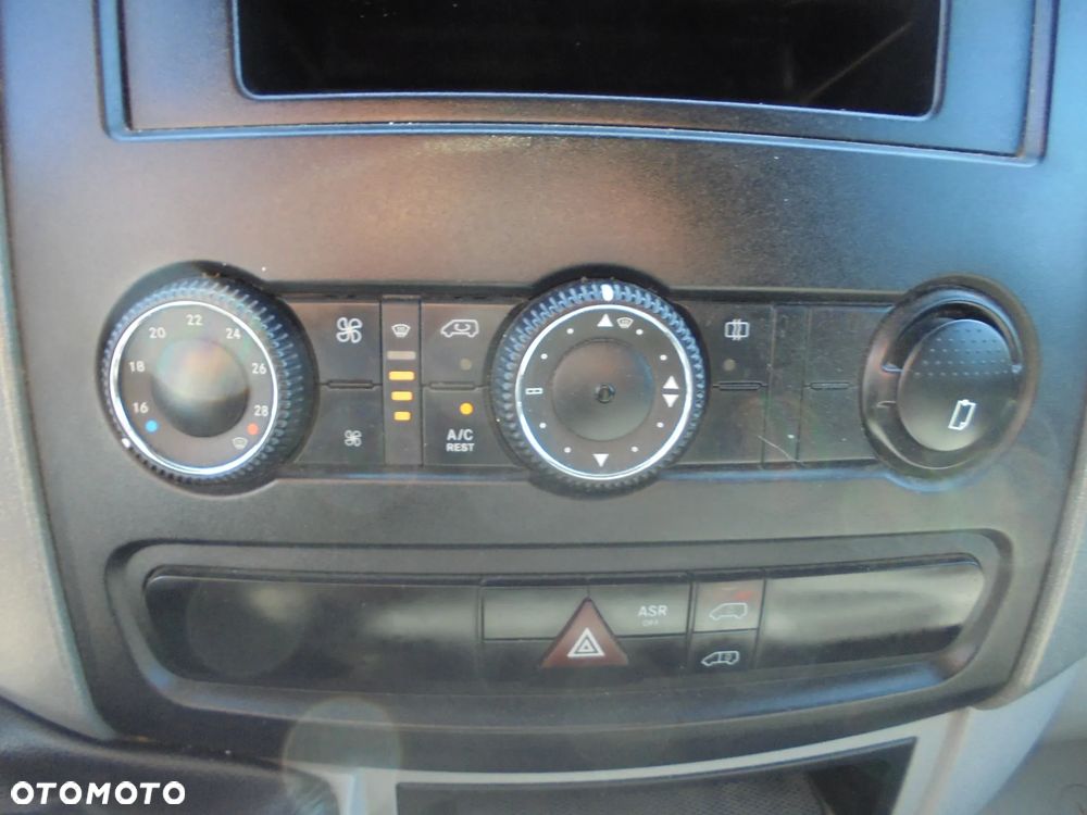 Volkswagen CRAFTER - 12