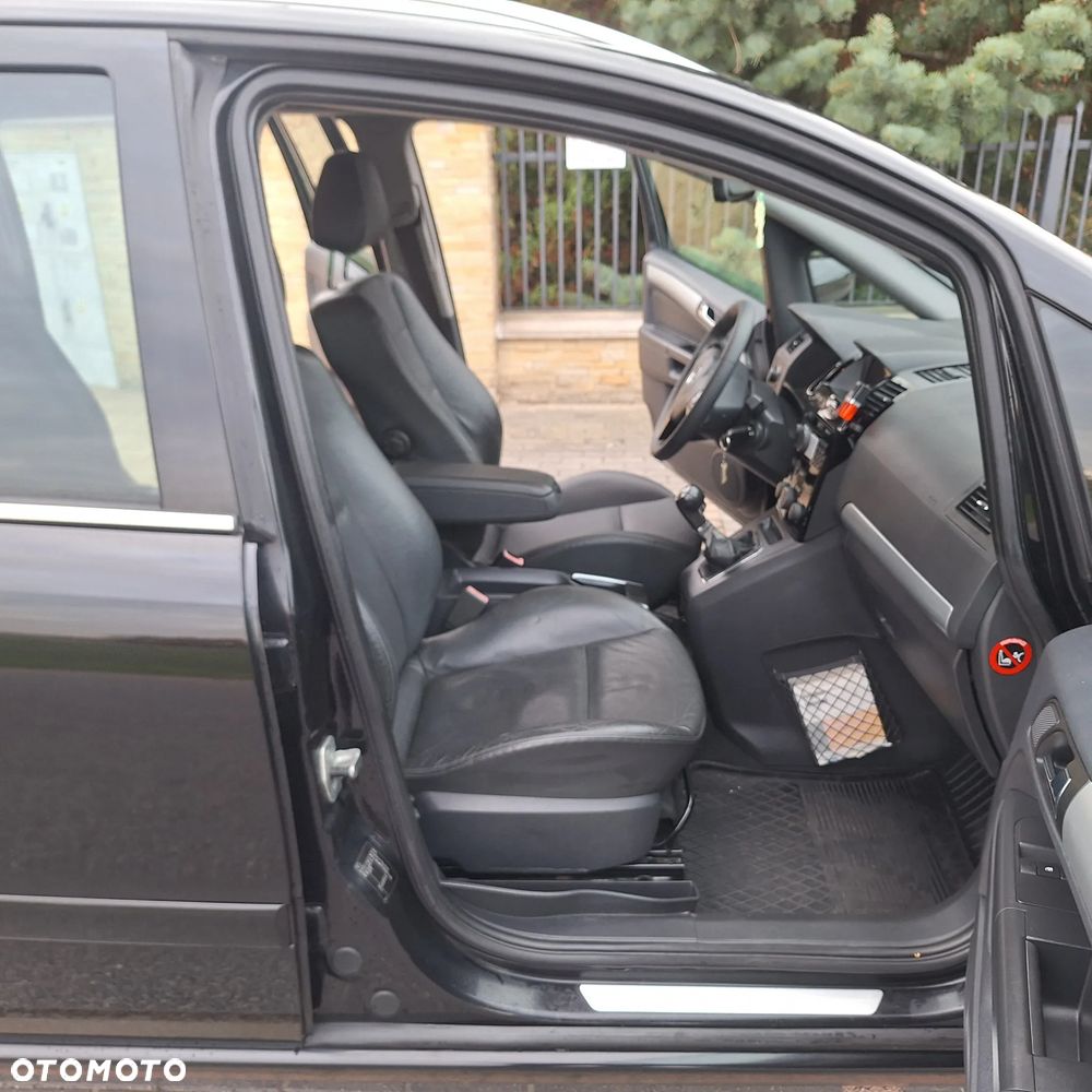 Opel Zafira - 16