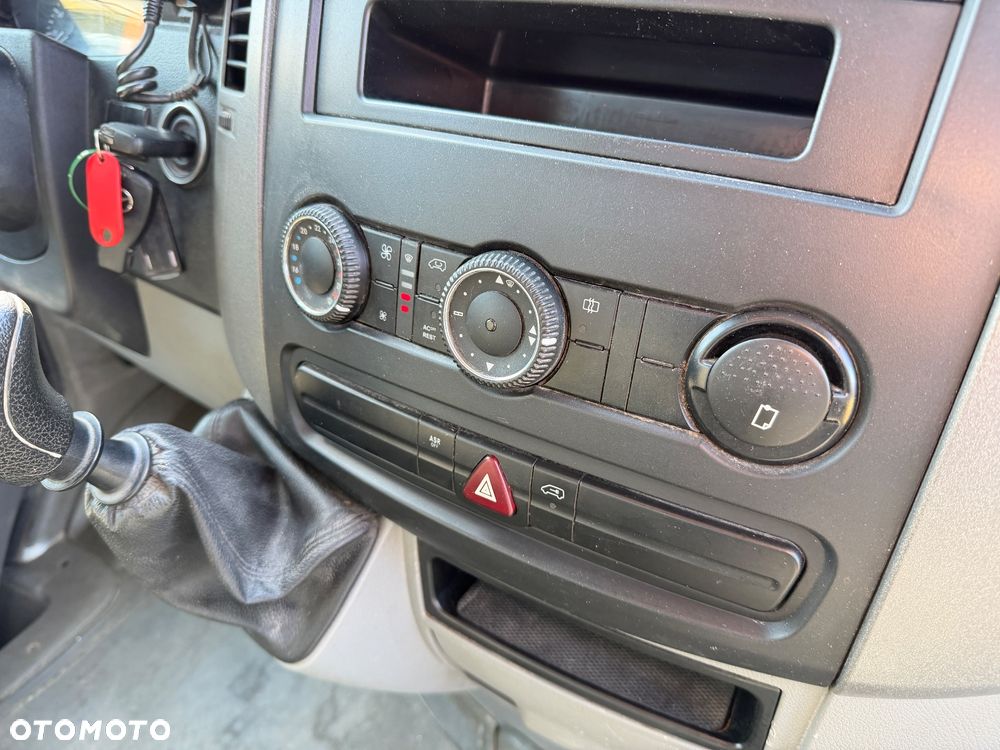 Mercedes-Benz Sprinter - 6