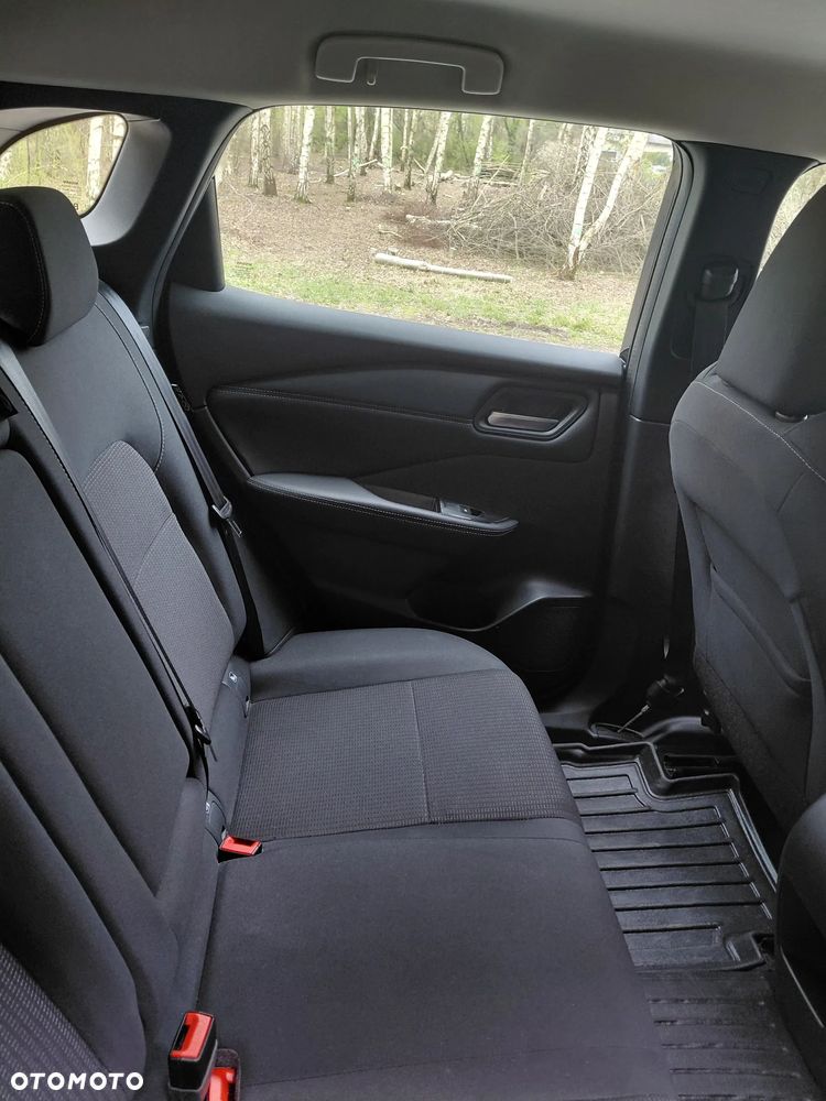 Nissan Qashqai 1.3 DIG-T N-Connecta DCT - 11