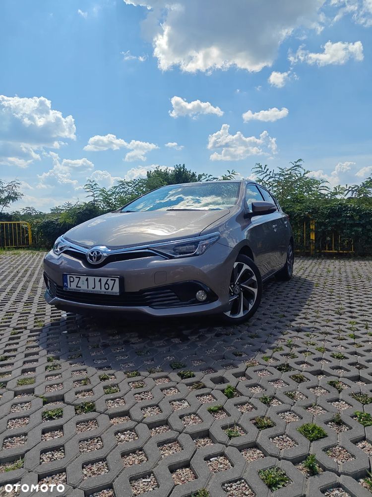 Toyota Auris 1.6 Premium Comfort - 5