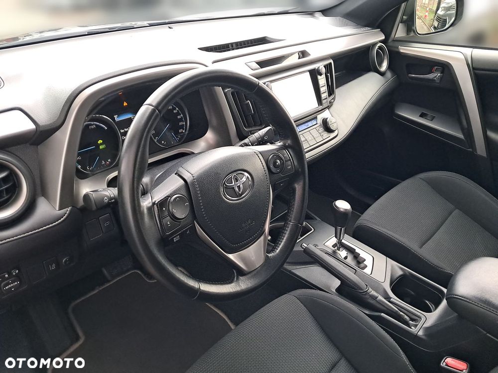 Toyota RAV4 - 7