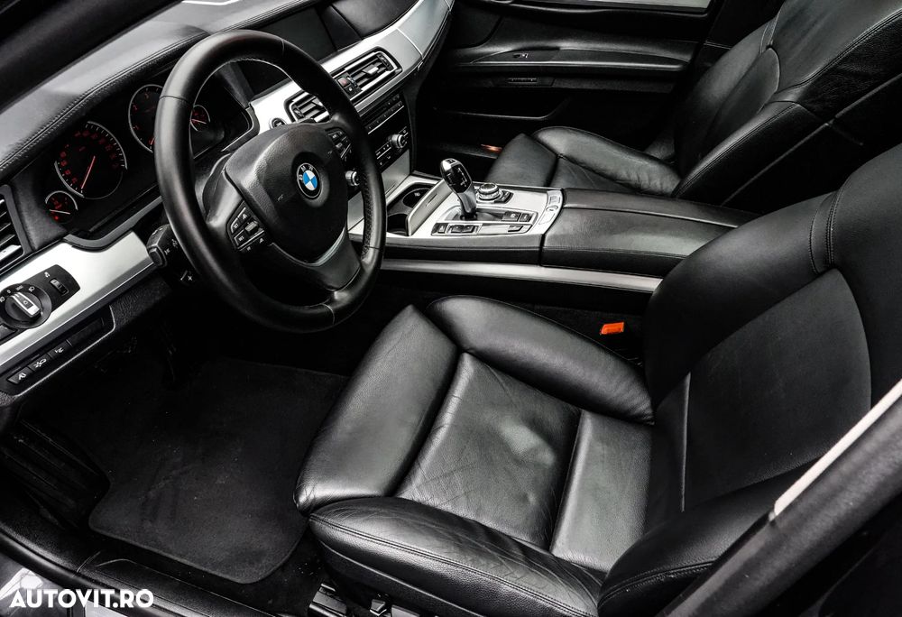 BMW Seria 7 730d Aut. - 12
