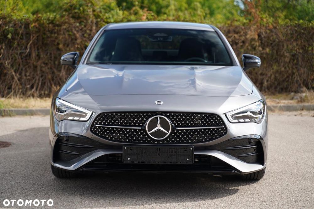Mercedes-Benz CLA - 2