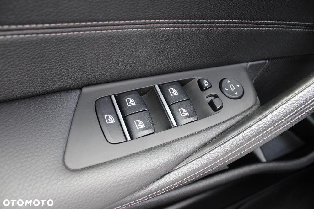 BMW Seria 5 - 12