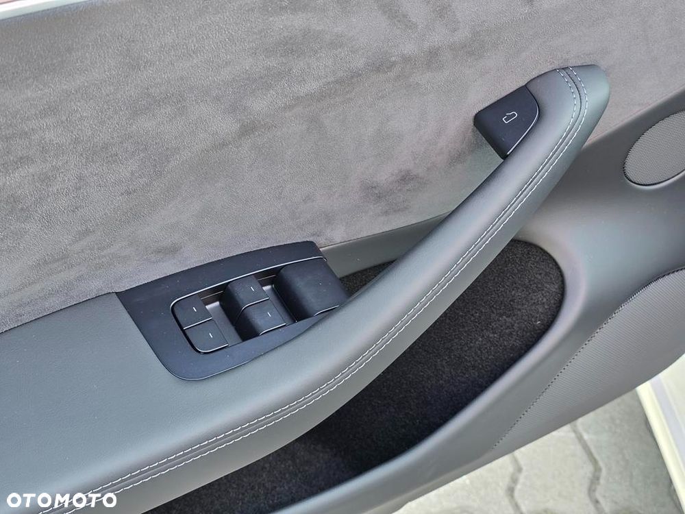 Tesla Model 3 Long Range AWD Premium - 13