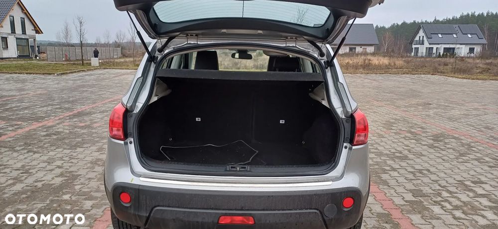 Nissan Qashqai 2.0 4 x 4 tekna - 22