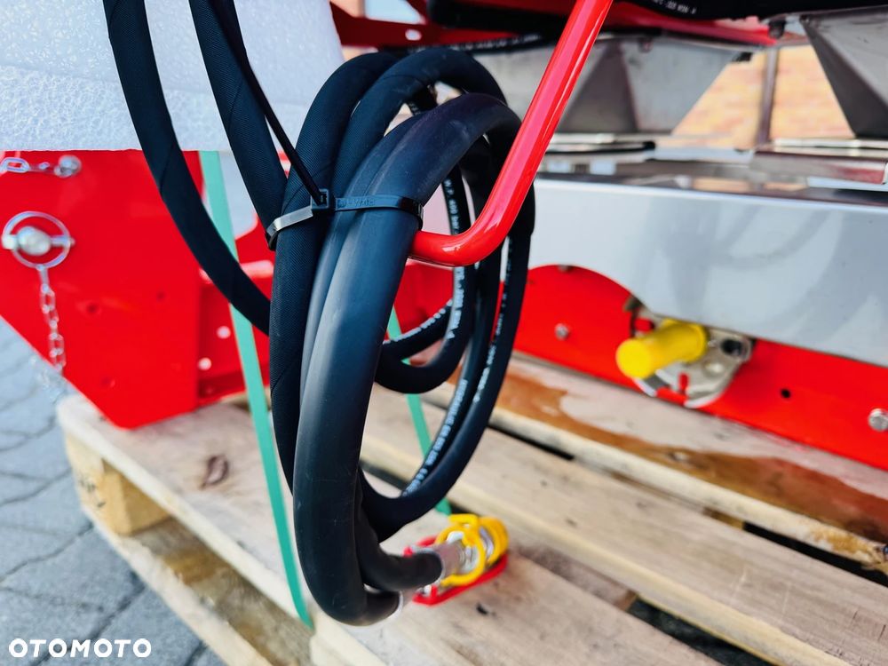 Maschio Gaspardo Precyzyjny, zawieszany rozsiewacz nawozów PRIMO SM 209 dostępny od ręki - 22