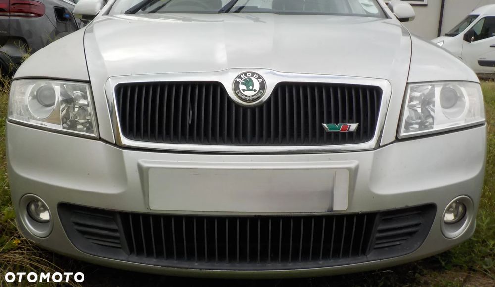 SKODA OCTAVIA II 2.0 FSI VRS PRZÓD MASKA ZDERZAK BŁOTNIKI PAS PRZEDNI Z CHŁODNICAMI LAMPY  UK - 1
