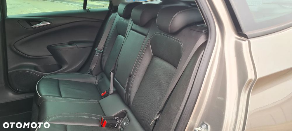 Opel Astra 1.4 Turbo Start/Stop Automatik Innovation - 17