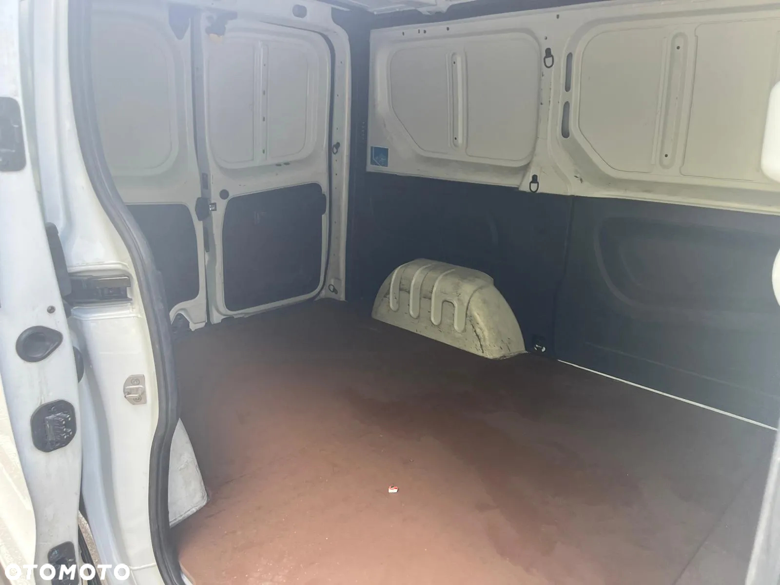 Renault Trafic - 19