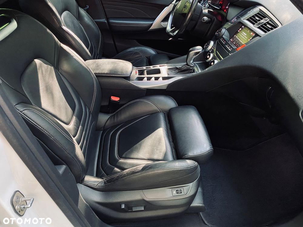 DS Automobiles DS 5 - 15