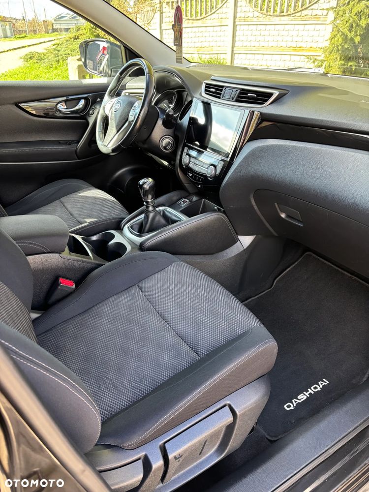 Nissan Qashqai 1.5 dCi N-Connecta - 9