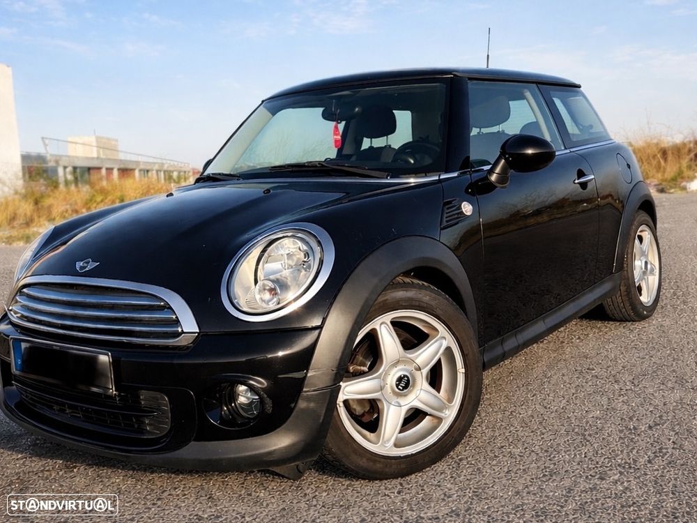 MINI 3 Portas One - 1