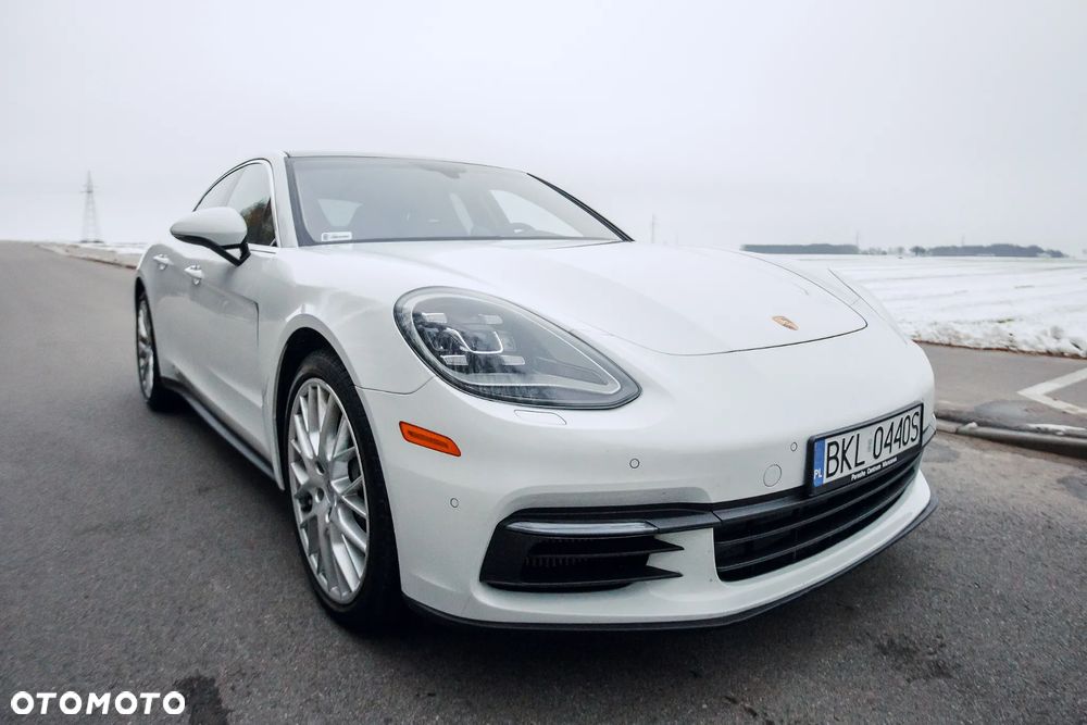 Porsche Panamera 4S - 20