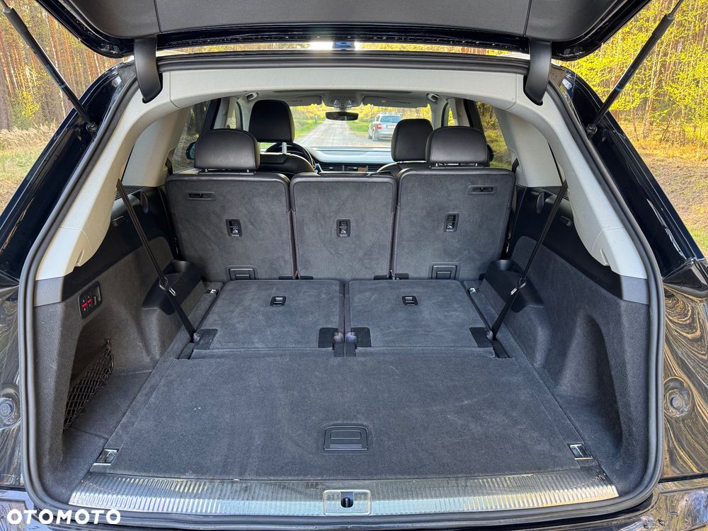 Audi Q7 3.0 TFSI Quattro Tiptronic - 12