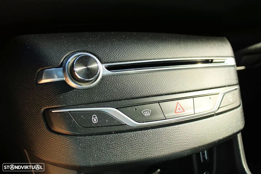 Peugeot 308 SW 1.6 BlueHDi Allure - 28