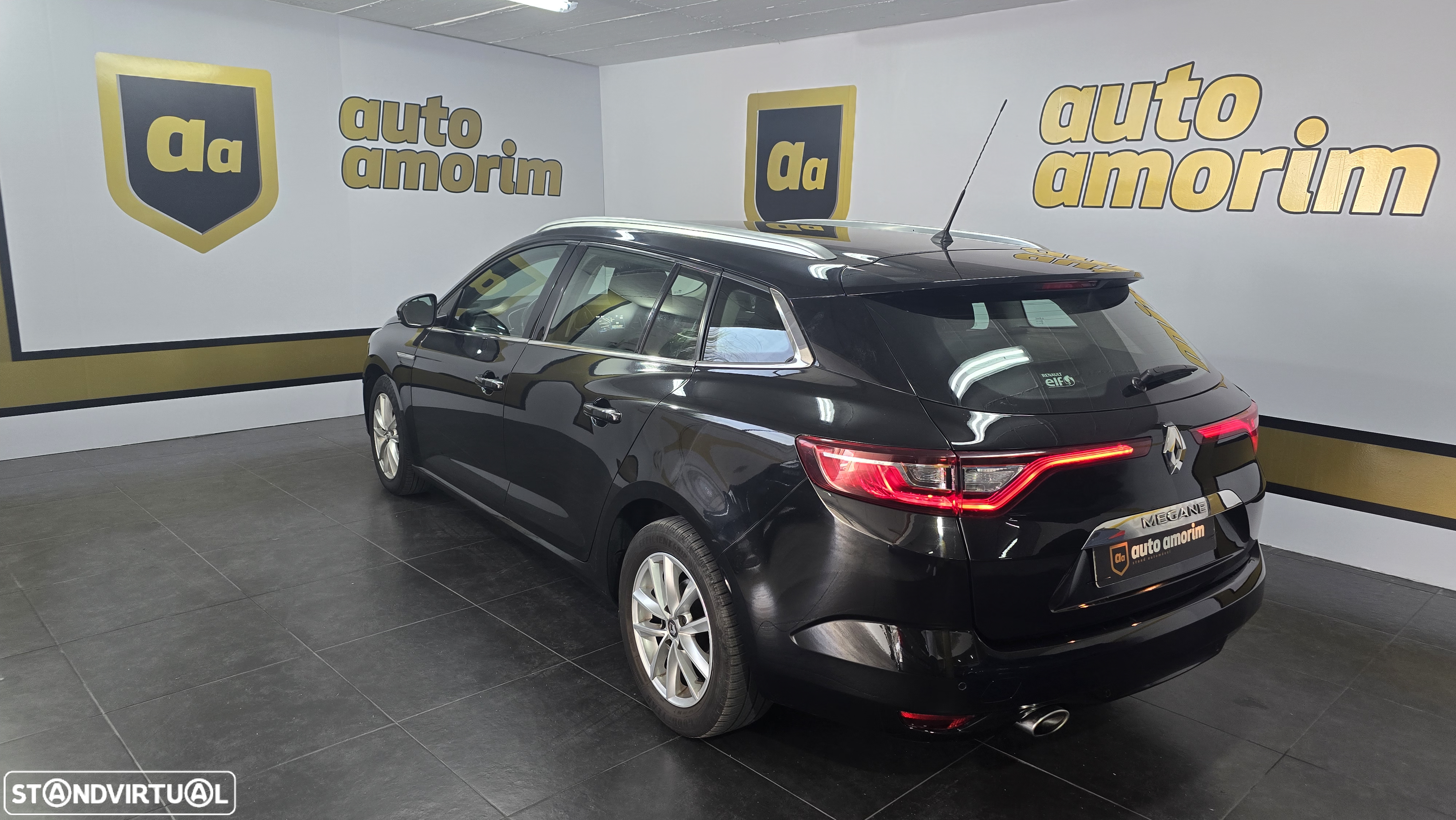 Renault Mégane Sport Tourer 1.5 Blue dCi Limited J17 - 9