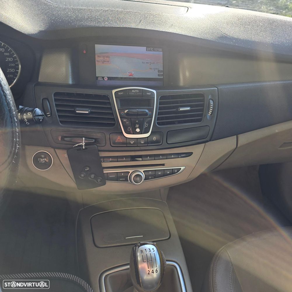 Renault Laguna Break 2.0 dCi Luxe - 16