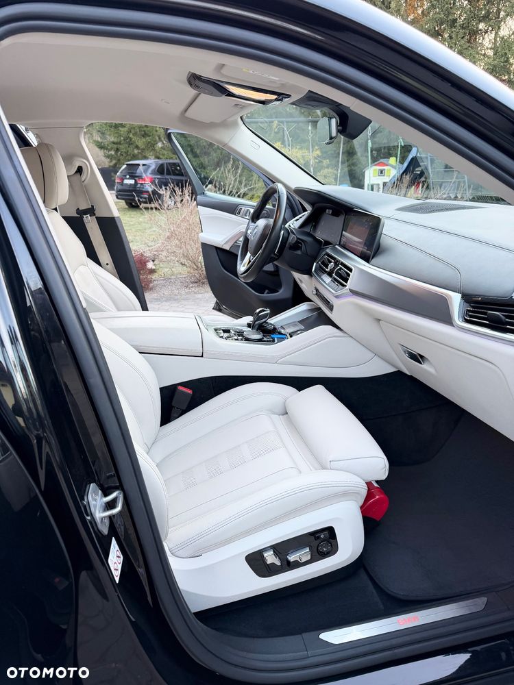 BMW X6 - 25