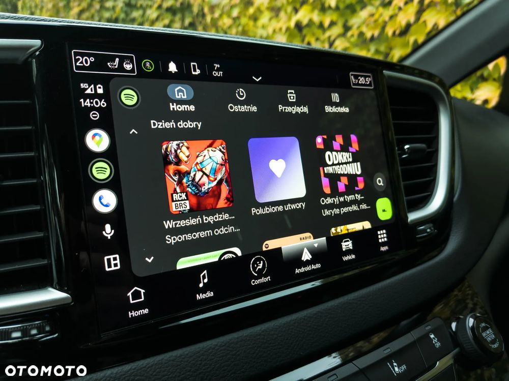 Chrysler Pacifica - 40