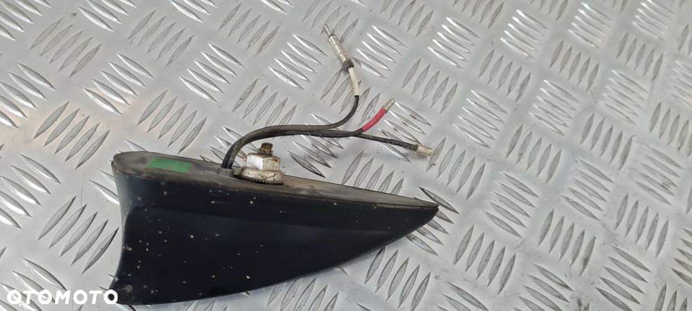 SsangYong Rexton Antena Dachowa - 2