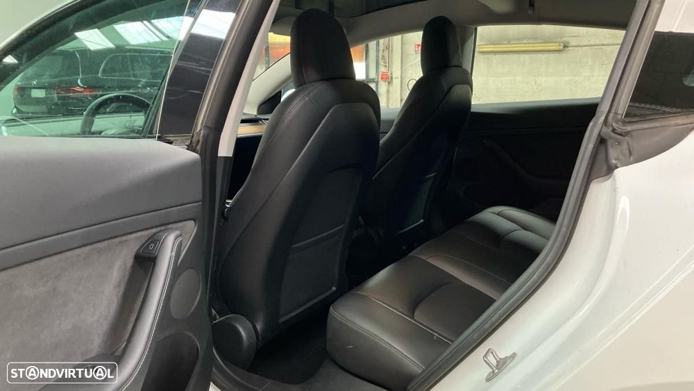 Tesla Model 3 Standard Range Plus RWD - 5
