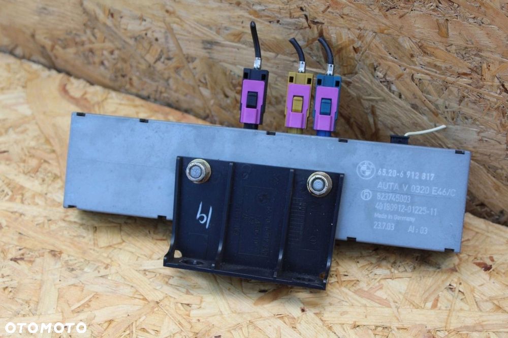 Wzmacniacz antenowy moduł BMW 6912817 - 1