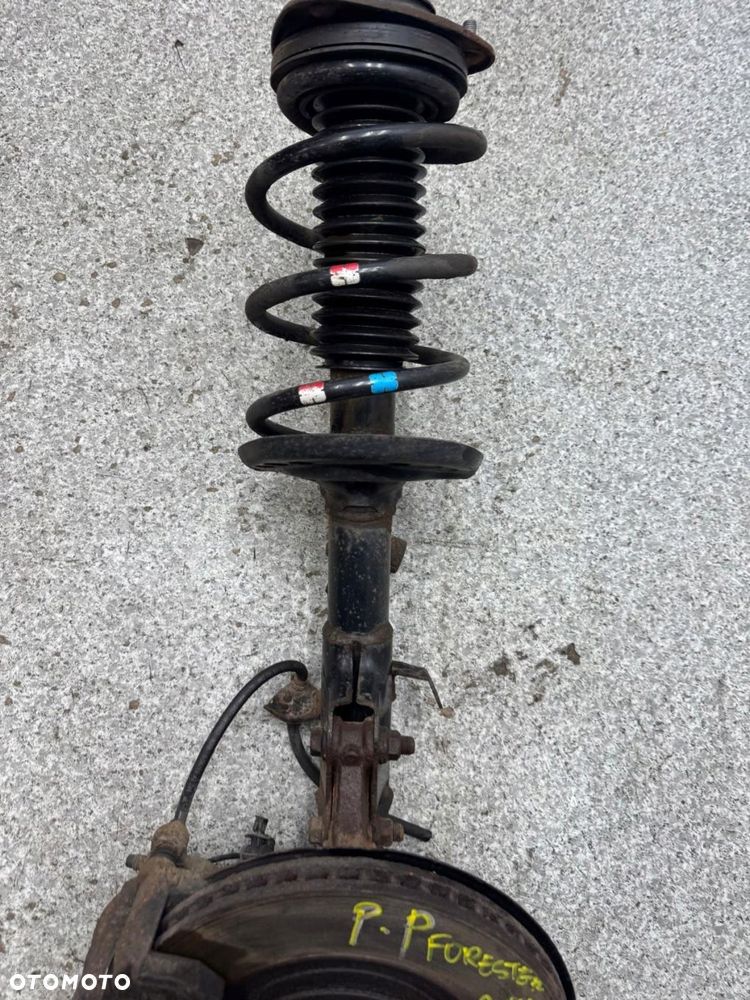 zwrotnica mcpherson prawy przód subaru forester v 2019-2023 2.0 - 4