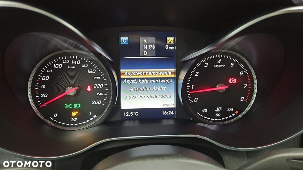 Mercedes-Benz GLC - 21