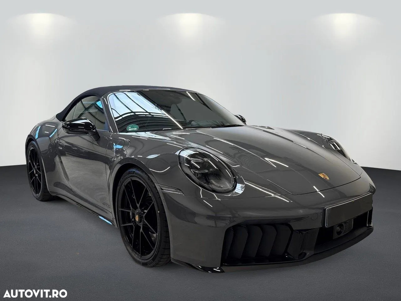 Porsche 911 Carrera 4 GTS Cabriolet PDK - 2