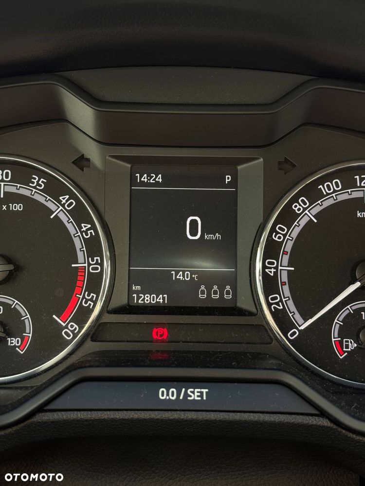 Skoda Octavia 1.6 TDI Ambition DSG - 11