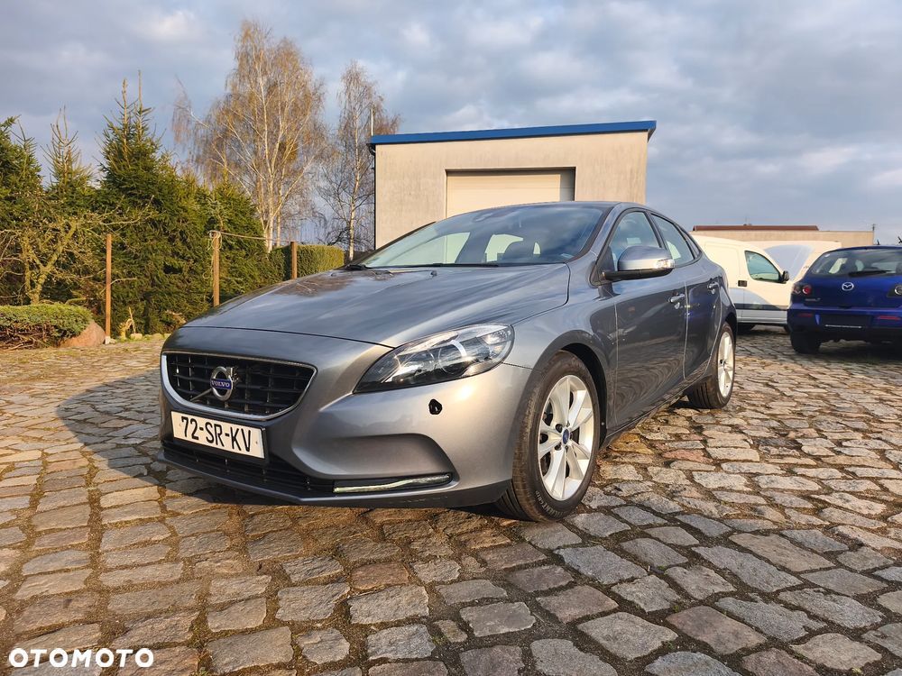 Volvo V40 D2 Summum - 1