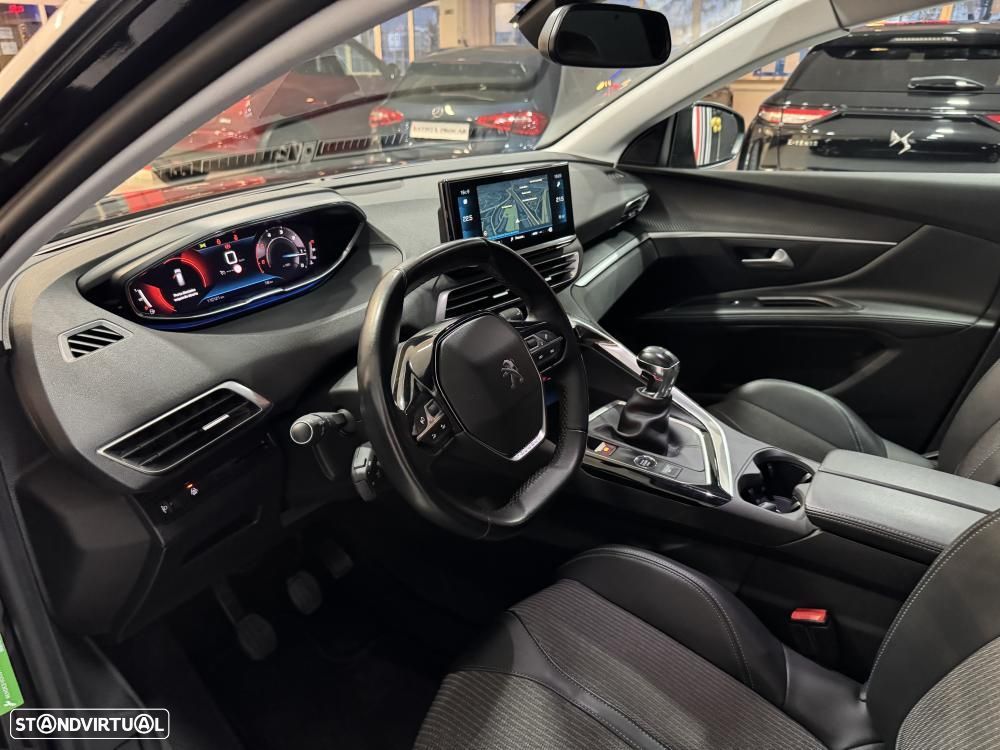 Peugeot 5008 1.5 BlueHDi Allure Pack - 26