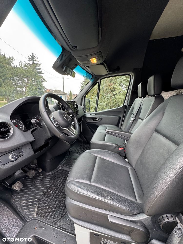 Mercedes-Benz Sprinter - 6