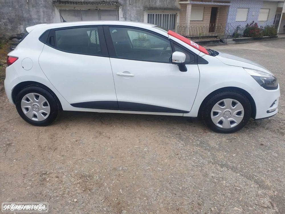 Renault Clio Zen Iva Dedutível - 4