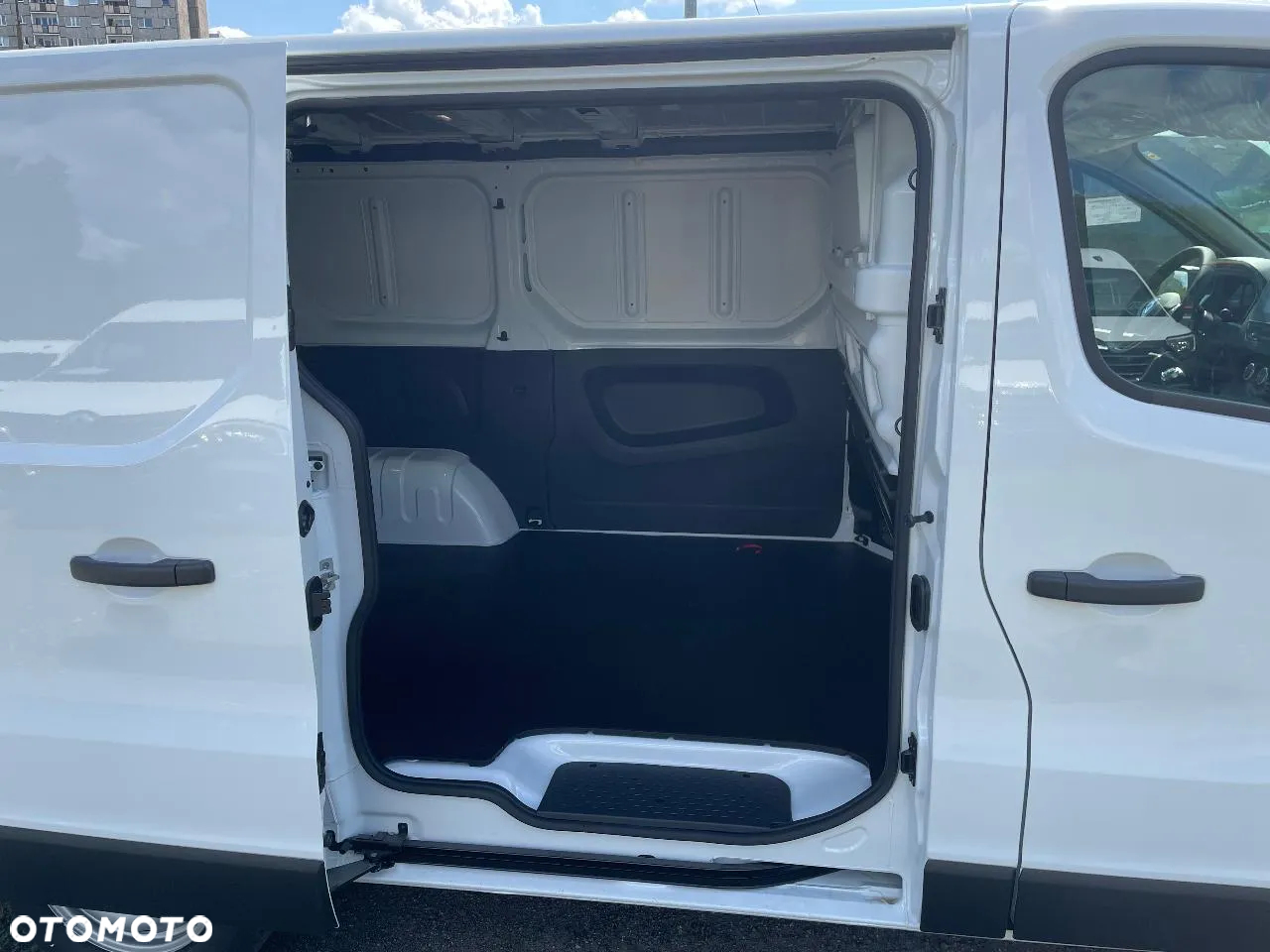 Renault TRAFIC - 11