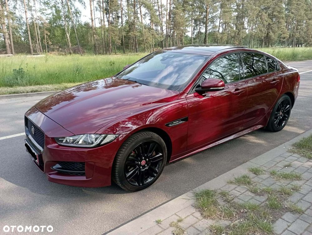 Jaguar XE 20d AWD R-Sport - 1
