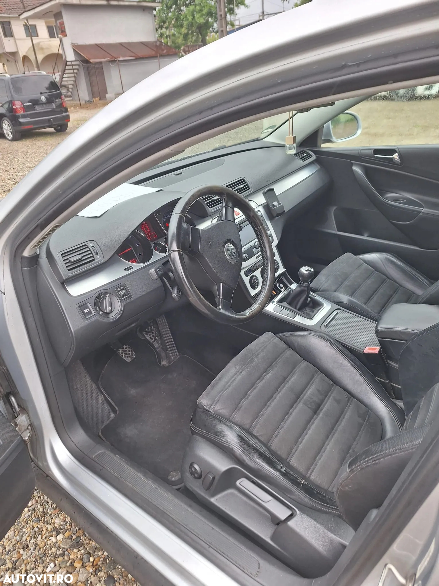 Volkswagen Passat 2.0 TDI DPF Highline - 6