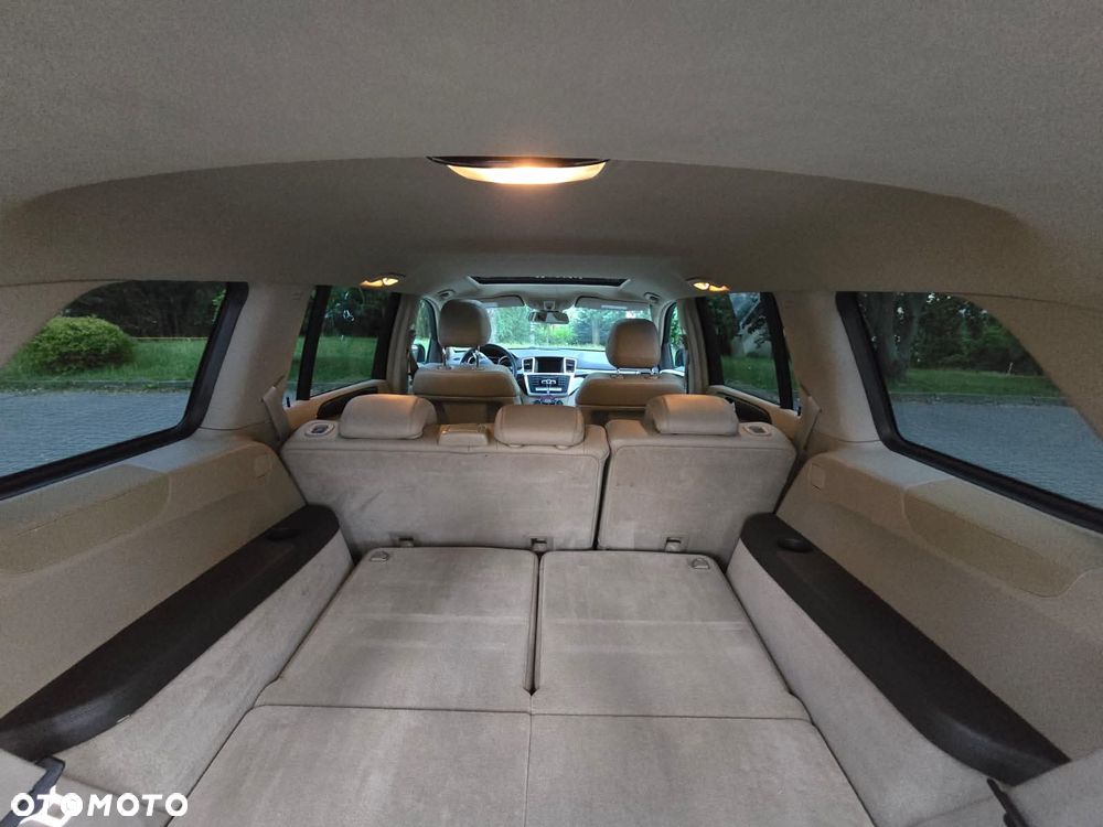 Mercedes-Benz GL - 11