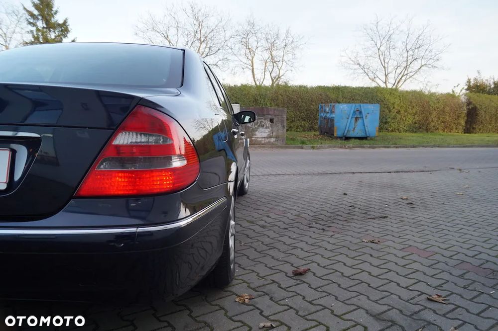 Mercedes-Benz Klasa E 200 Kompressor Automatik Elegance - 24