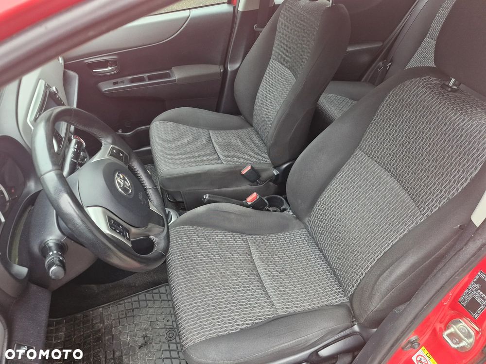 Toyota Yaris 1.4 D-4D Premium - 12