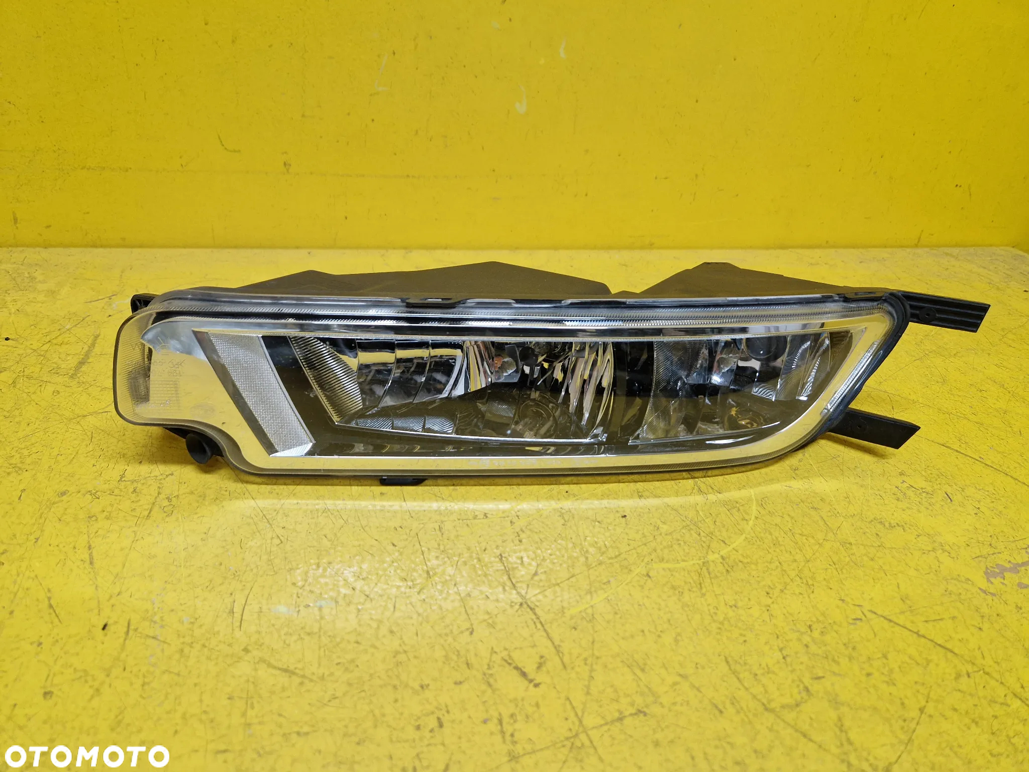 VW PASSAT B8 HALOGEN PRAWY PRZOD 3G0941662E - 2