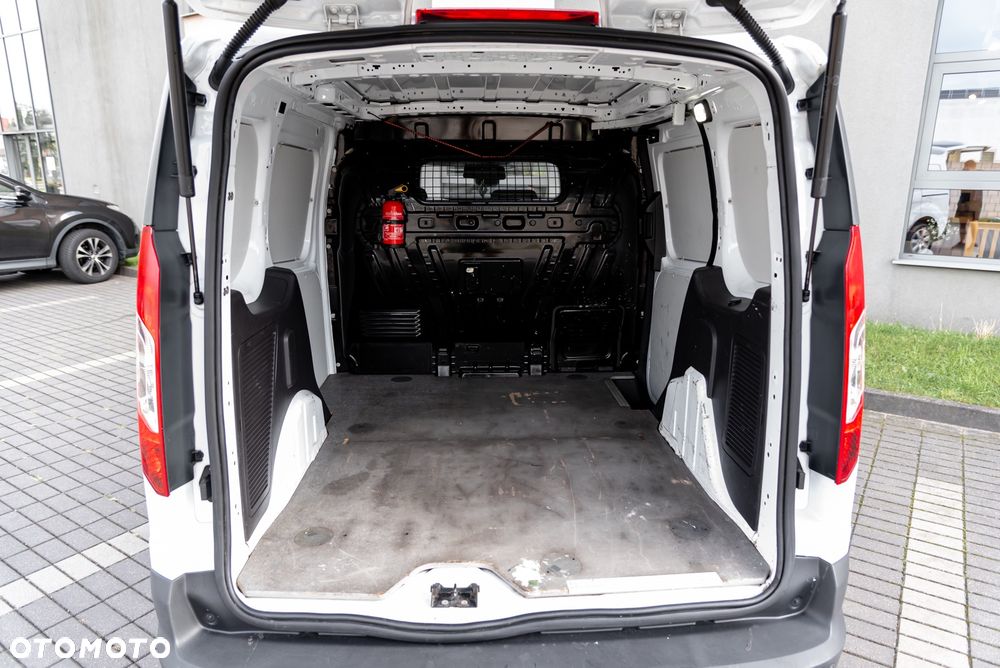 Ford Transit Connect - 19