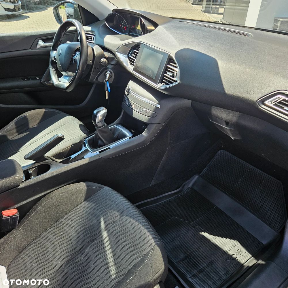 Peugeot 308 1.2 PureTech GPF Active S&S - 9