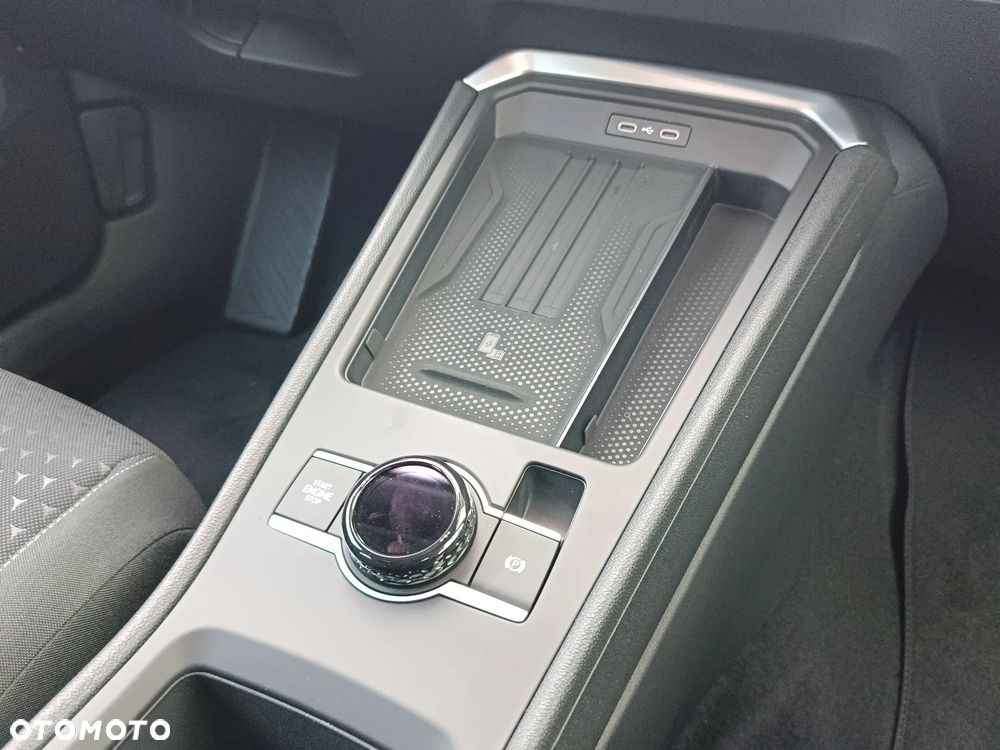 Volkswagen T-Roc 1.5 eTSI Life DSG - 23