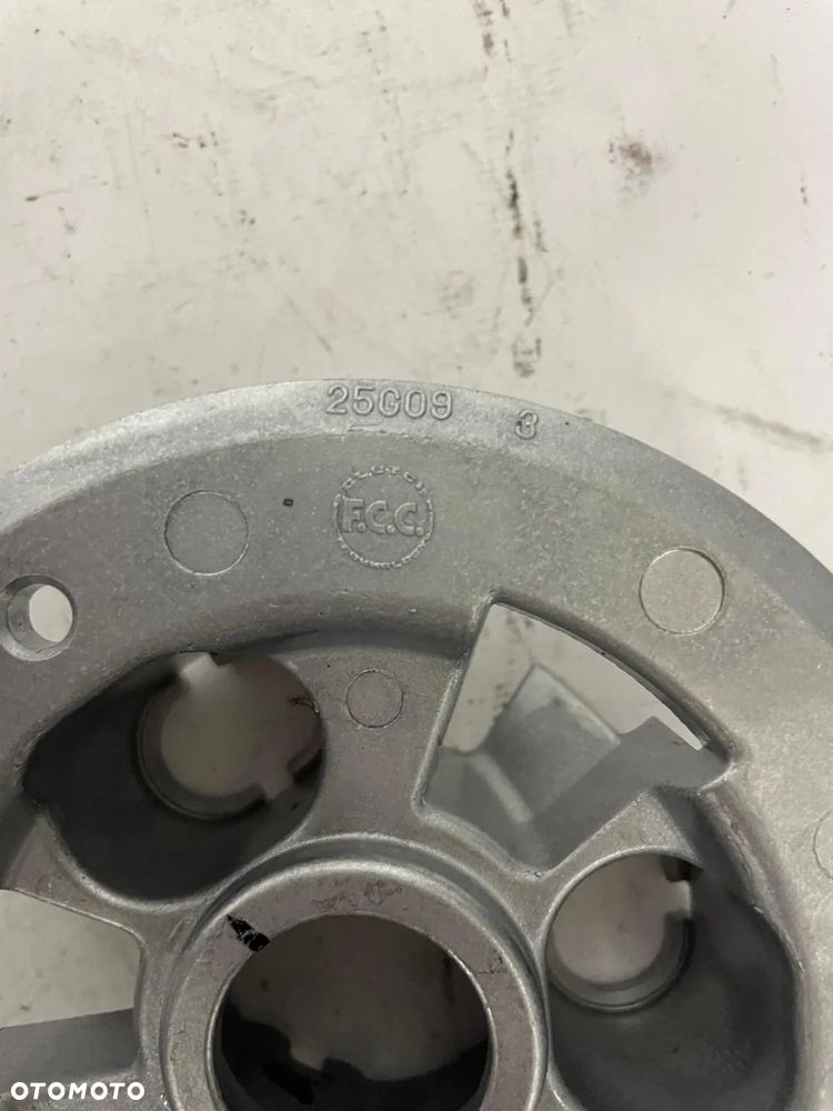 Pokrywa kosza sprzęgła Ducati Multistrada 1200 - 4