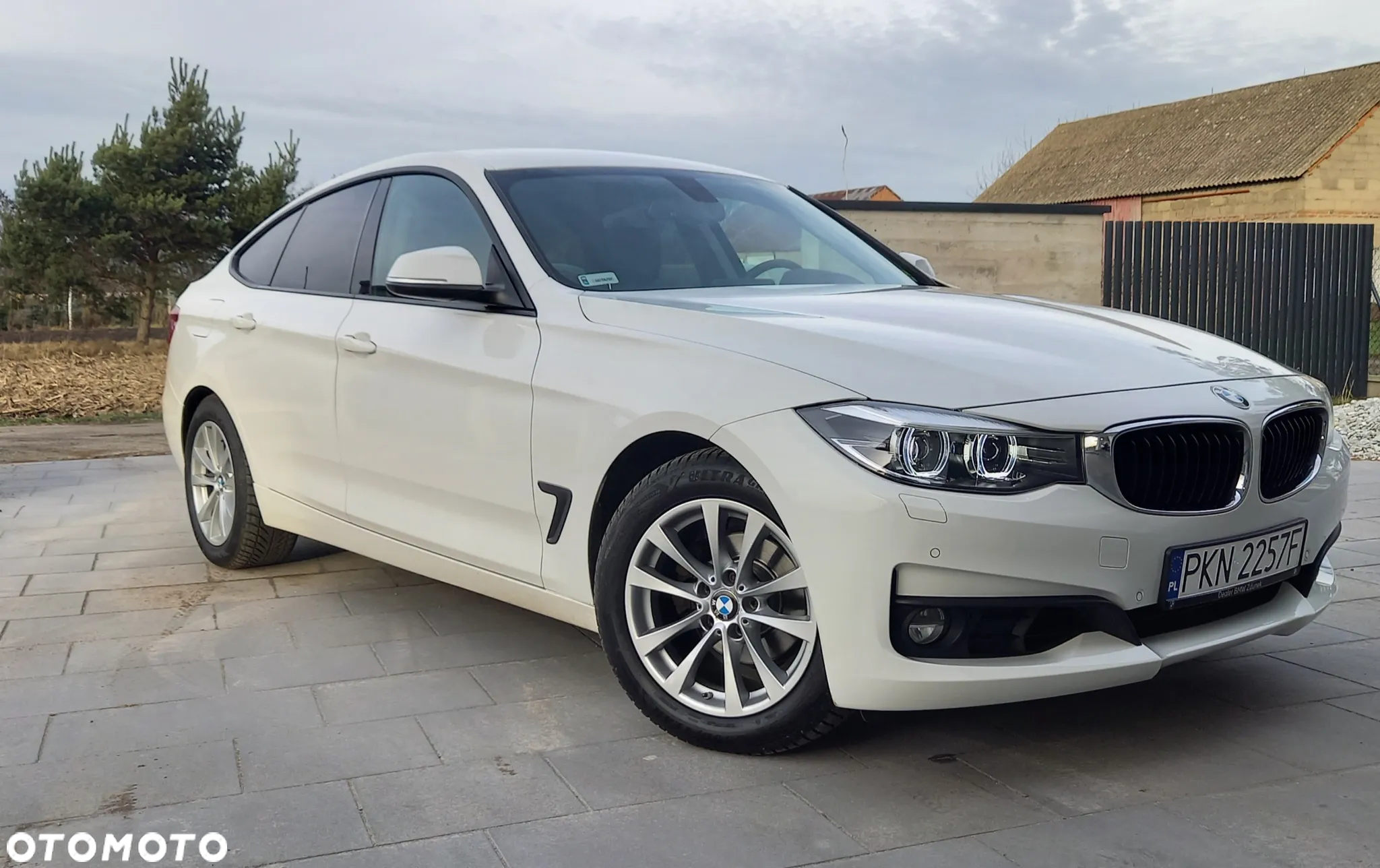 BMW 3GT 320i GPF xDrive - 2